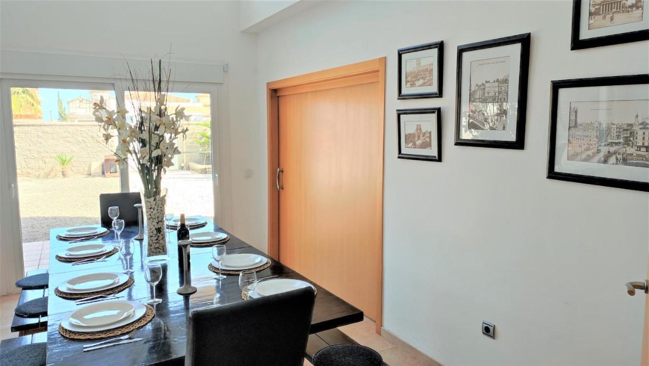 5 Bedrooms Private House 300M From Beach Рокетас-де-Мар Экстерьер фото